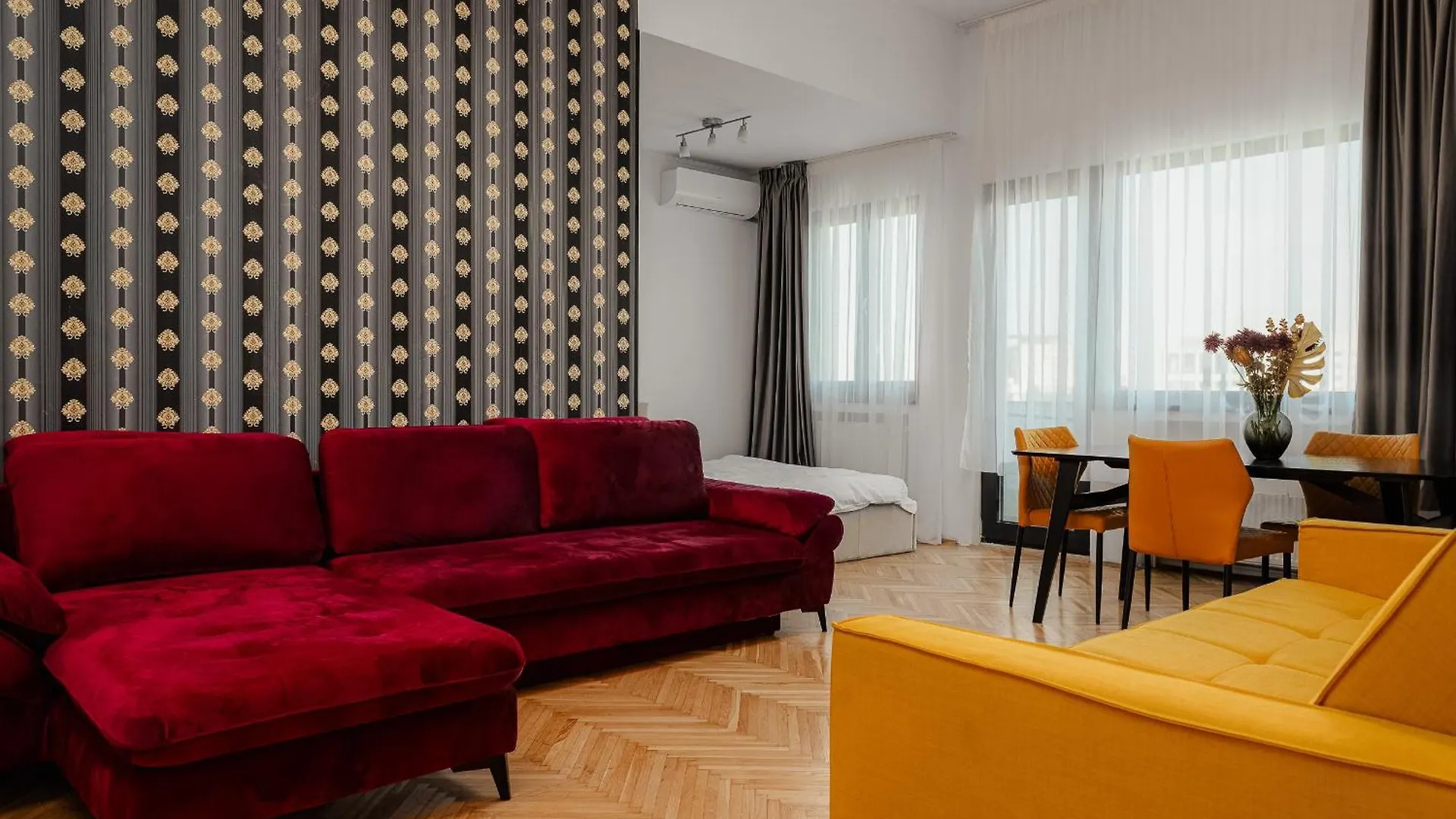 Calea Victoriei Skyview Old Town Apartment Bucharest Romania